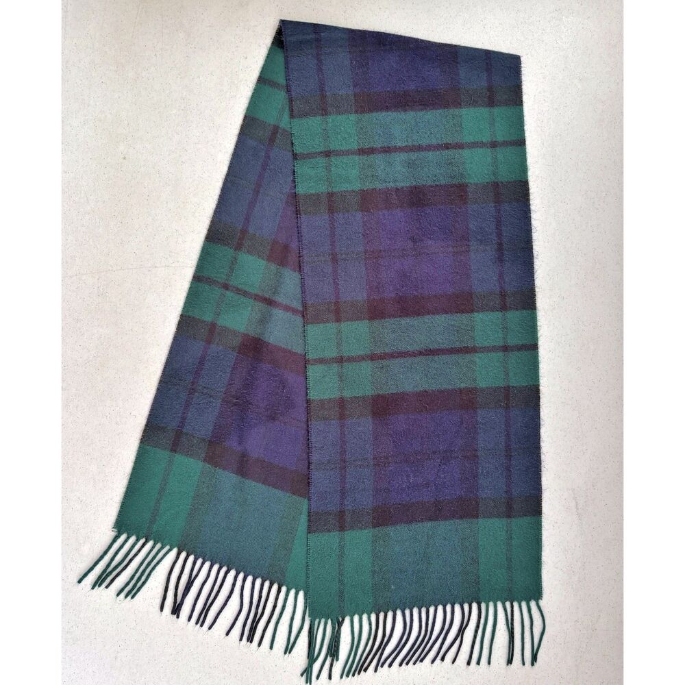 V Fraas Cashmink Old Money Tartan Plaid Winter Scarf Parisian Capsule Luxury